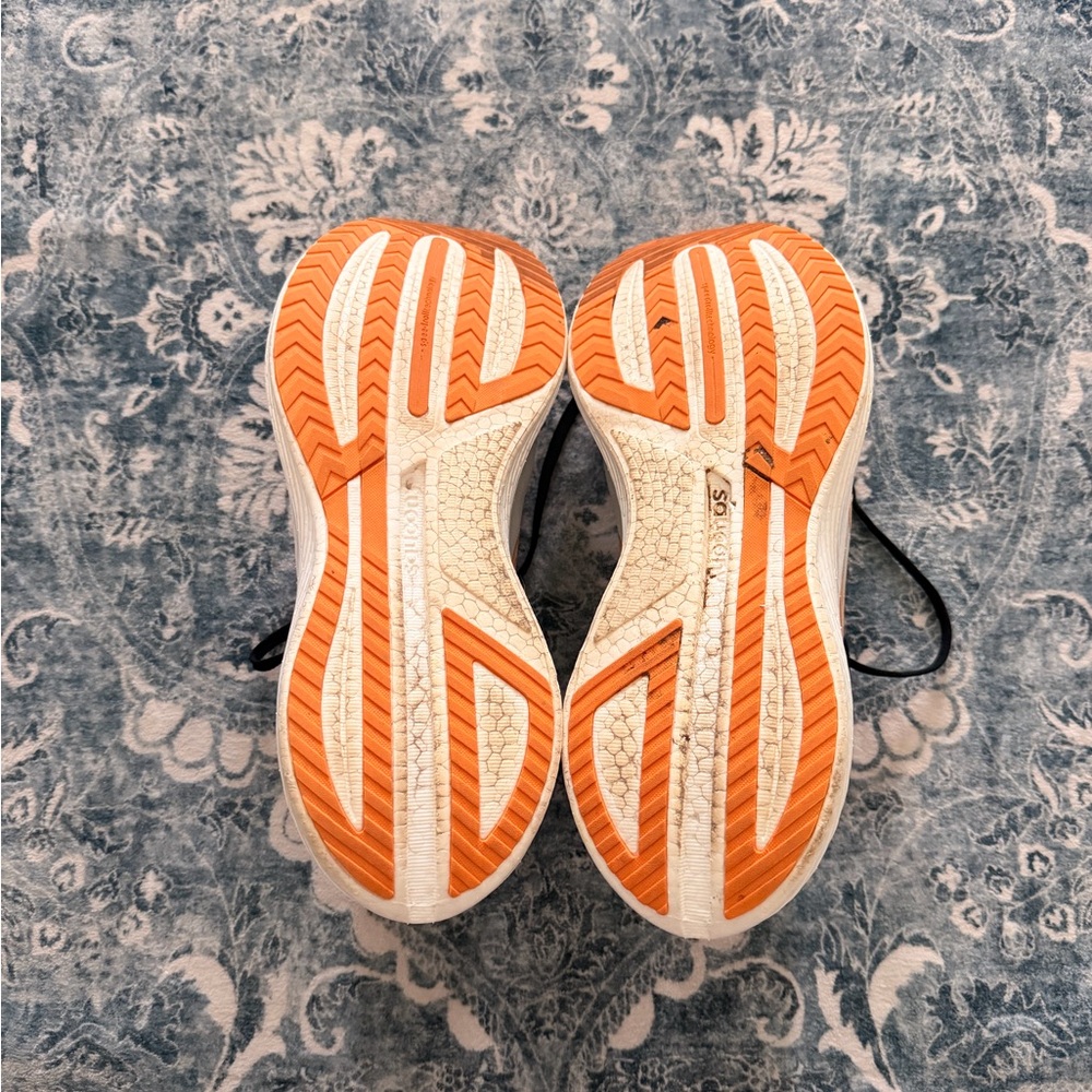 Saucony Endorphin Speed 3 Running Shoes - Picture 5 of 6